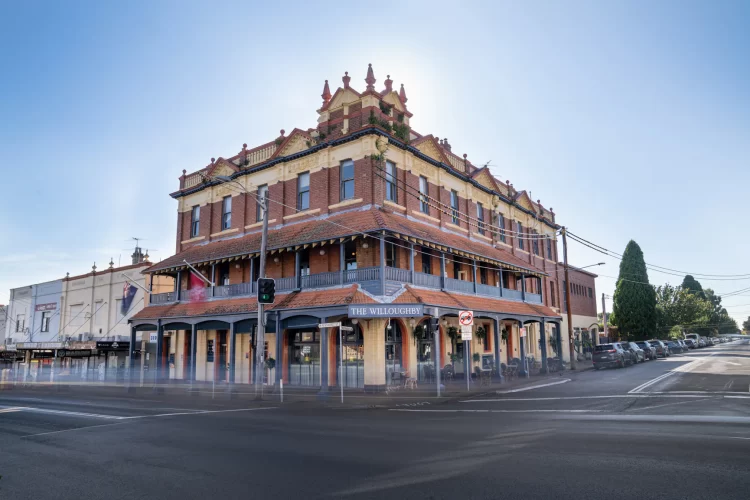 Willoughby Hotel